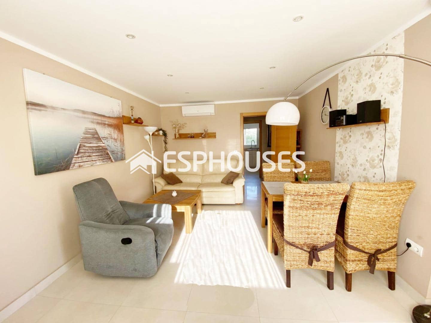 2 soveværelse Lejlighed til salg i Benidorm med swimmingpool - € 285.000 (Ref: 9543904)