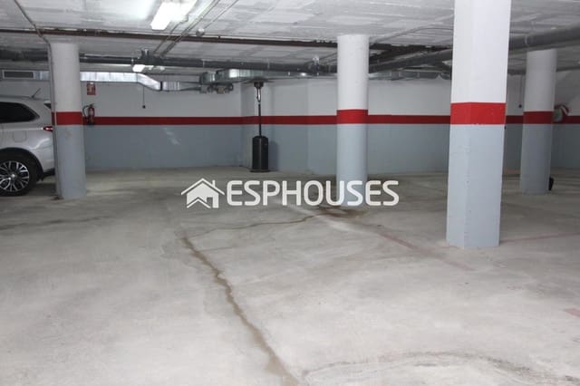 Garage till salu i Zona Pueblo, Guardamar del Segura - 7 000 € (Ref: 9562152)