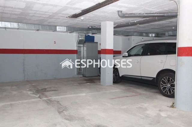Garage till salu i Zona Pueblo, Guardamar del Segura - 7 000 € (Ref: 9562152)