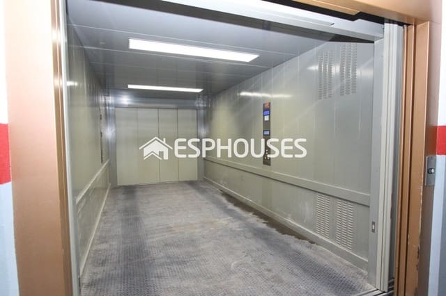 Garage for sale in Zona Pueblo, Guardamar del Segura - € 7,000 (Ref: 9562152)