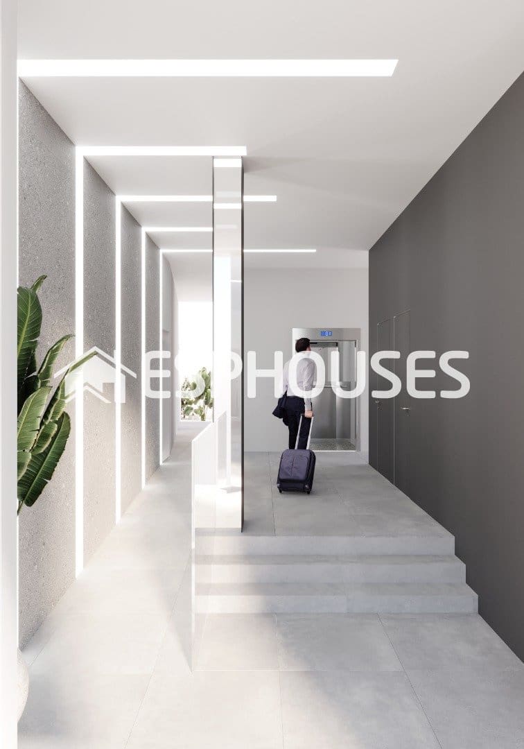 3 slaapkamer Penthouse te koop in Torrevieja met zwembad - € 440.000 (Ref: 9569056)