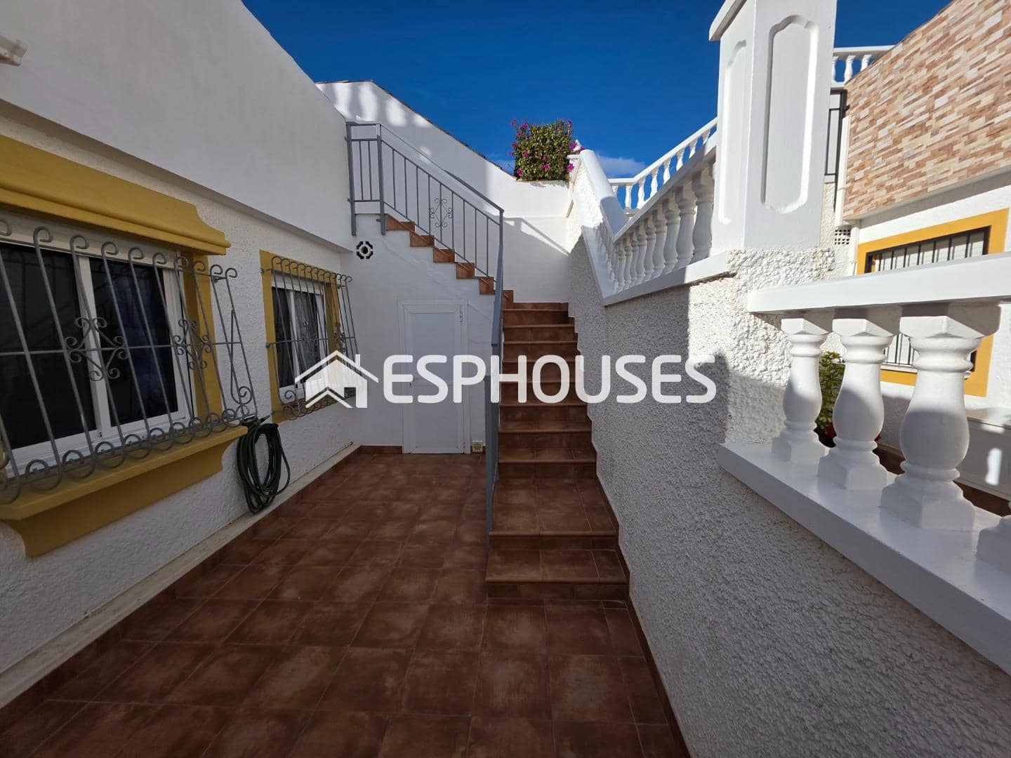 2 camera da letto Bungalow in vendita in Guardamar del Segura con piscina garage - 225.000 € (Rif: 9571425)