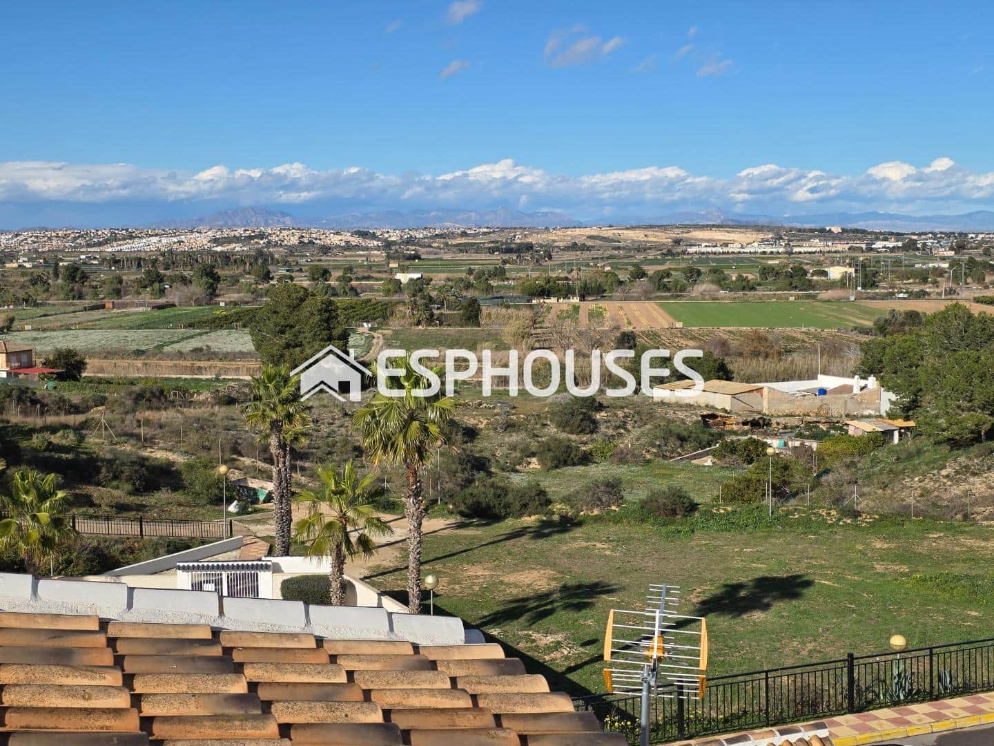 2 camera da letto Bungalow in vendita in Guardamar del Segura con piscina garage - 225.000 € (Rif: 9571425)