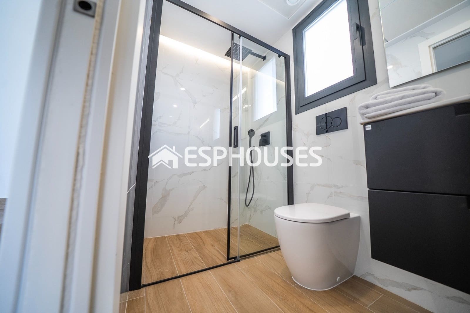 3 sypialnia Willa na sprzedaż w Algorfa z basenem garażem - 528 000 € (Ref: 9576834)