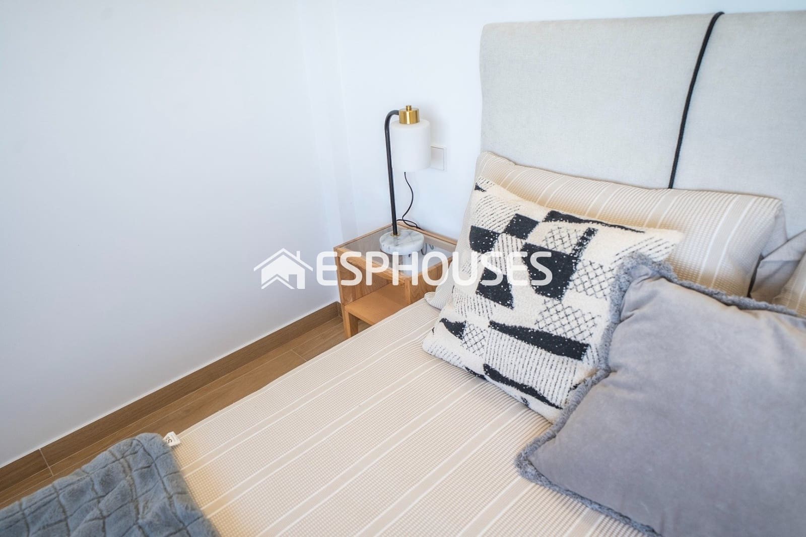 6 slaapkamer Villa te koop in Algorfa met zwembad garage - € 965.000 (Ref: 9576835)