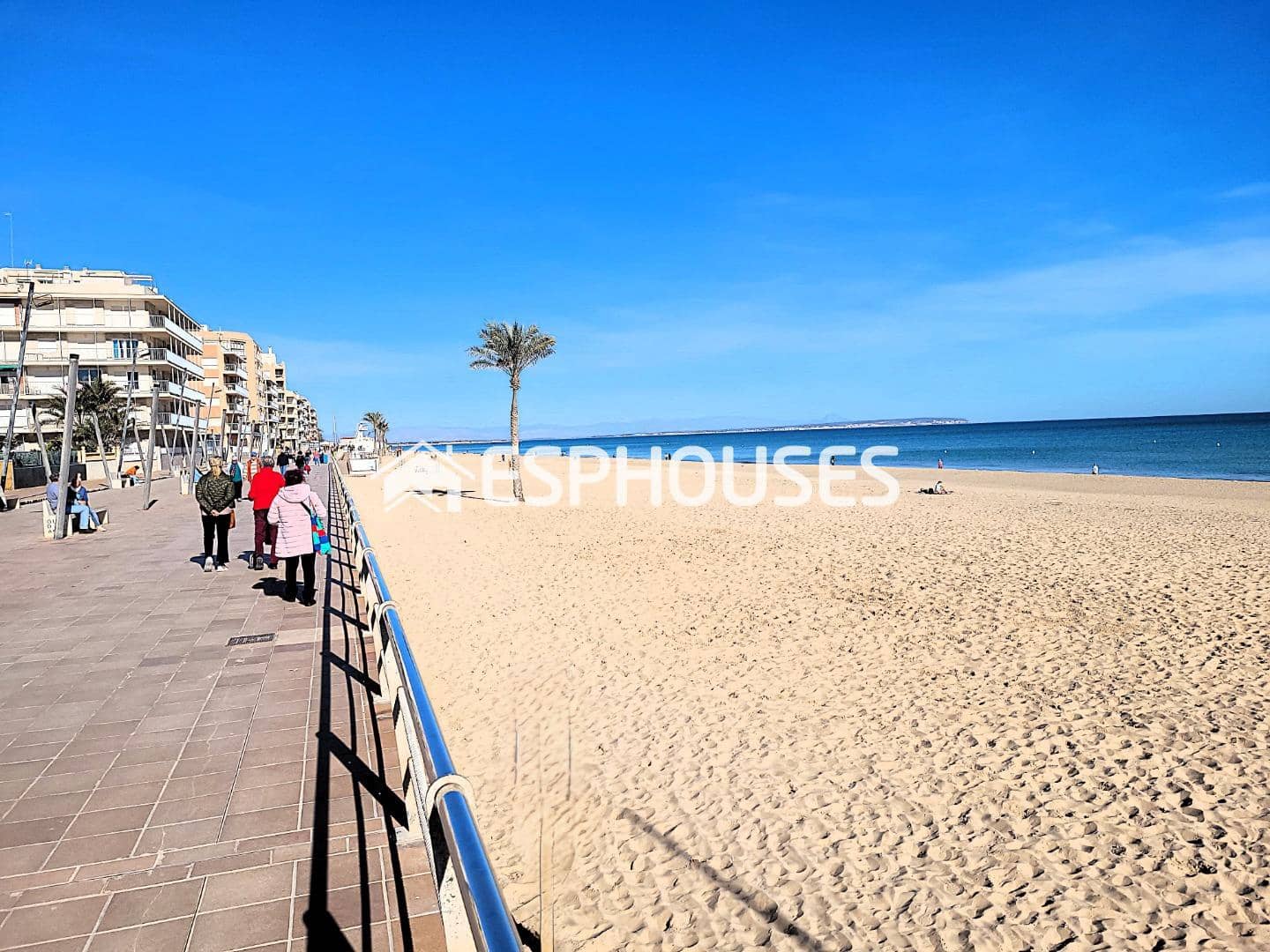 3 bedroom Apartment for sale in Guardamar del Segura - € 197,500 (Ref: 9611772)