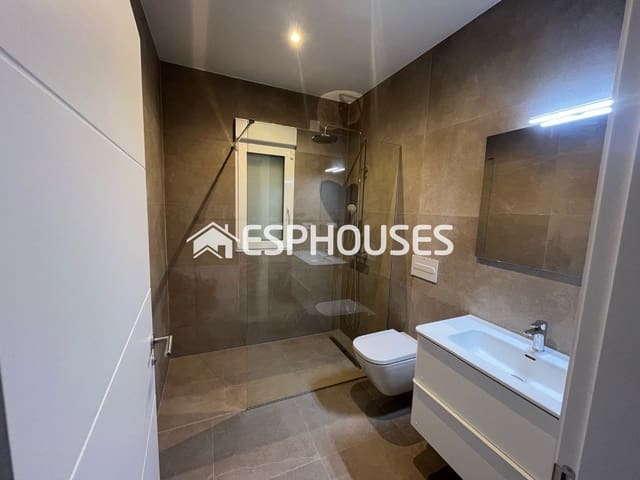 Chalet de 3 habitaciones en La Romana en venta con piscina - 345.000 € (Ref: 9611778)