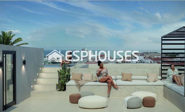 2 soveværelse Penthouse til salg i Las Piscinas Naturales, Torrevieja med swimmingpool - € 538.000 (Ref: 9611793)
