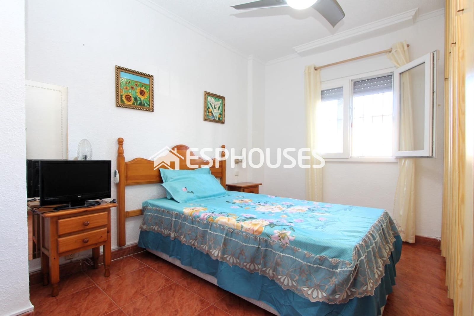 3 bedroom Apartment for sale in Guardamar del Segura with pool - € 140,000 (Ref: 9611794)