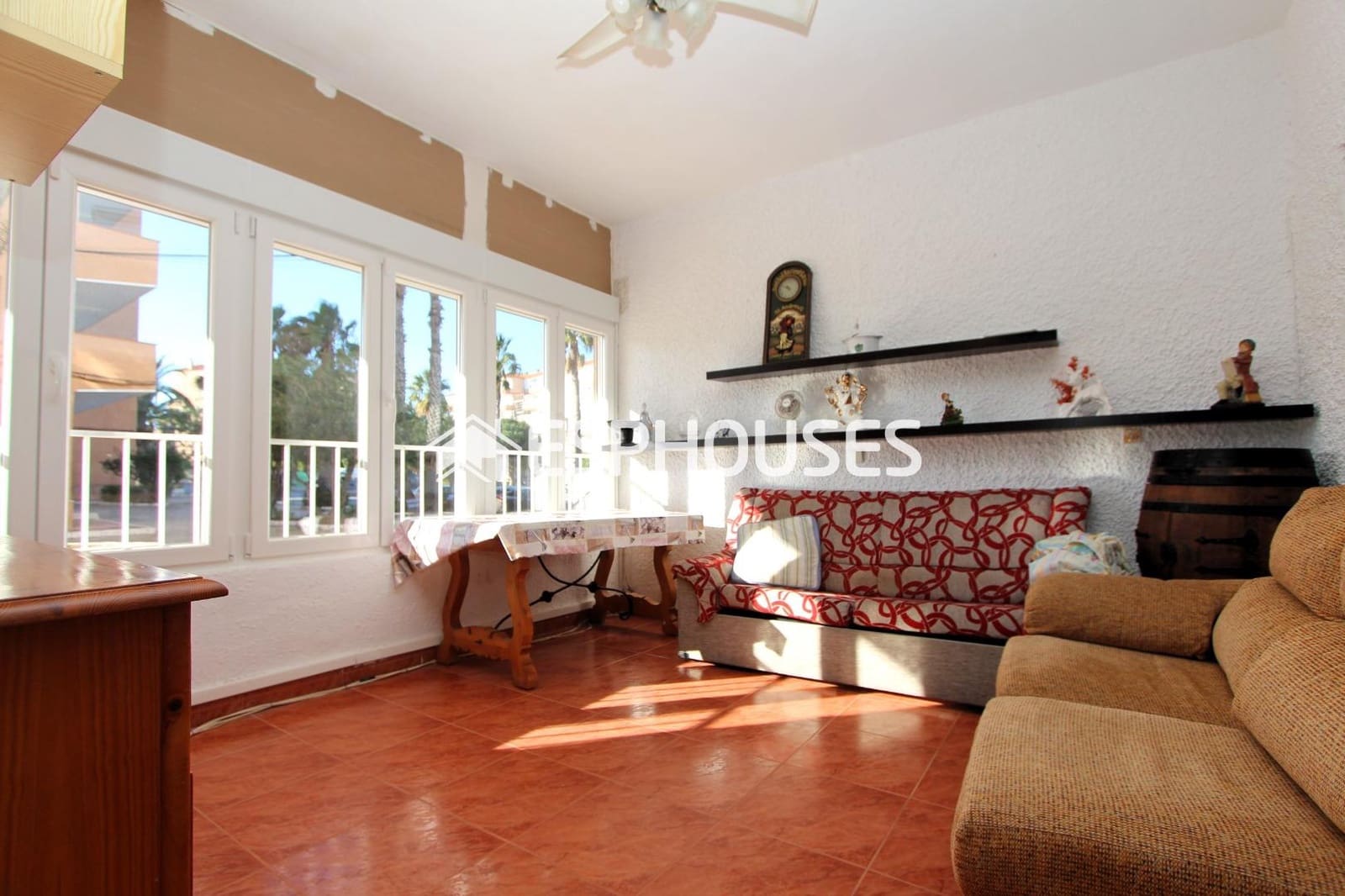 3 bedroom Apartment for sale in Guardamar del Segura with pool - € 140,000 (Ref: 9611794)