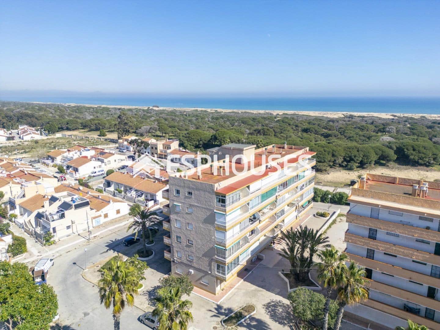 3 bedroom Apartment for sale in Guardamar del Segura with pool - € 140,000 (Ref: 9611794)