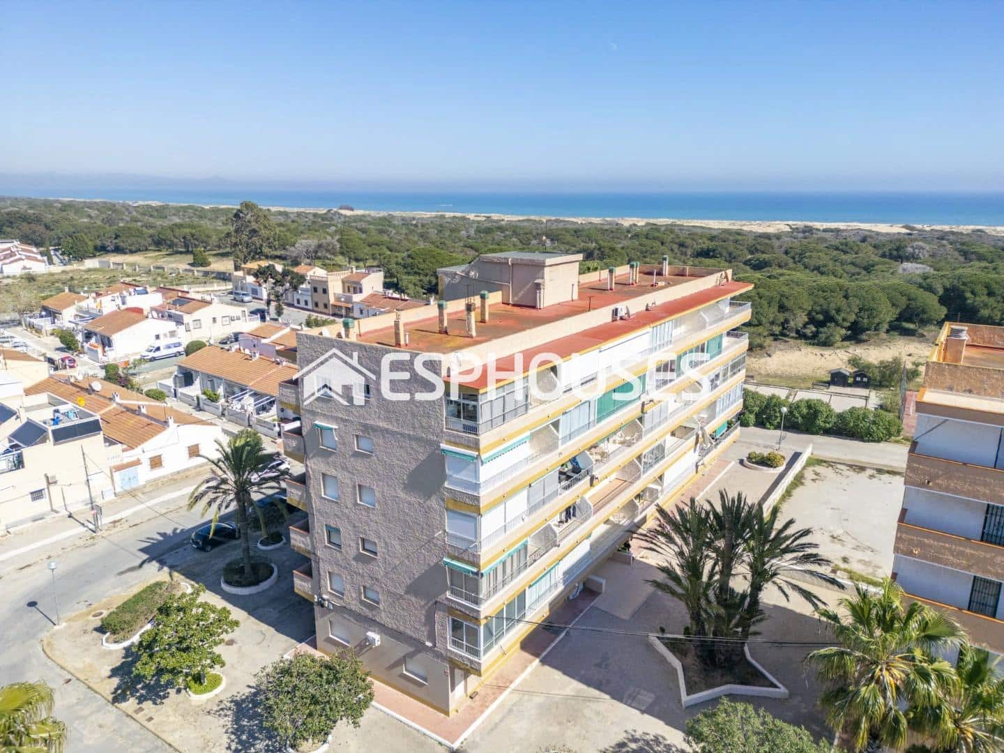 3 bedroom Apartment for sale in Guardamar del Segura with pool - € 140,000 (Ref: 9611794)