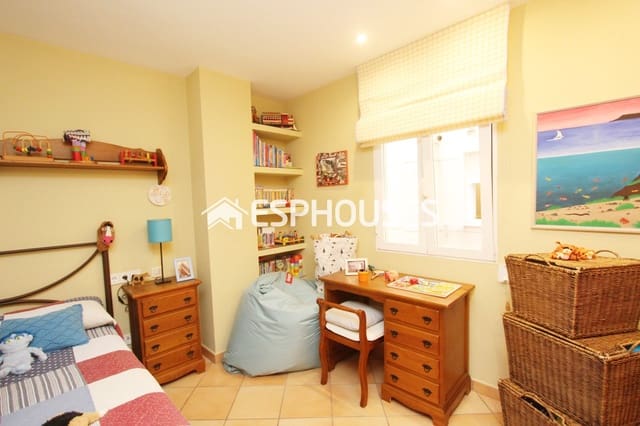 3 bedroom Apartment for sale in Altea - € 449,000 (Ref: 9611795)