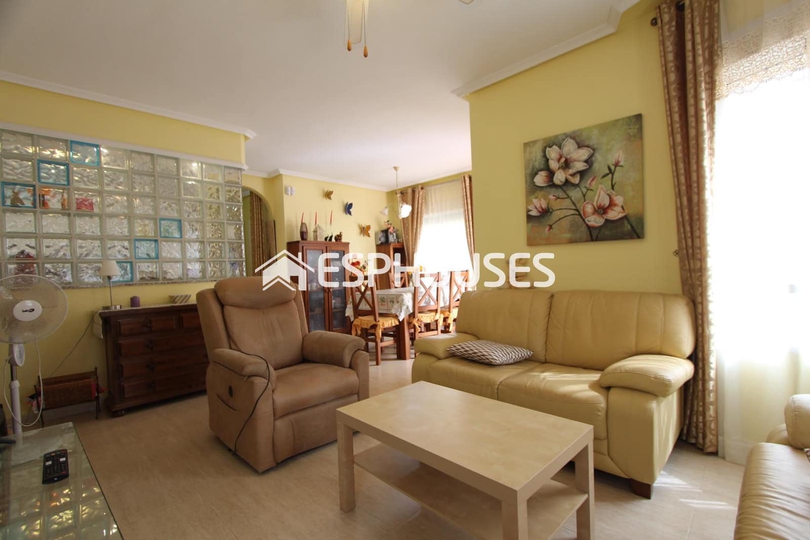 2 bedroom Villa for sale in Guardamar del Segura with pool garage - € 185,000 (Ref: 9650265)