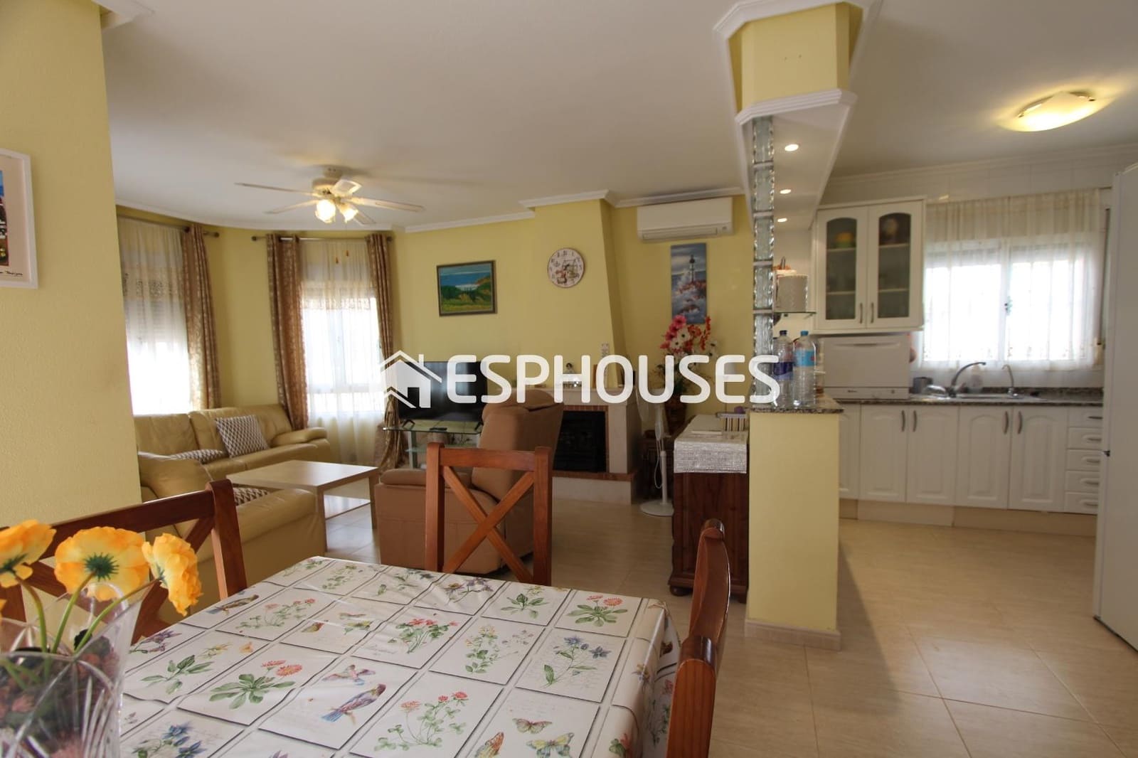 2 bedroom Villa for sale in Guardamar del Segura with pool garage - € 185,000 (Ref: 9650265)