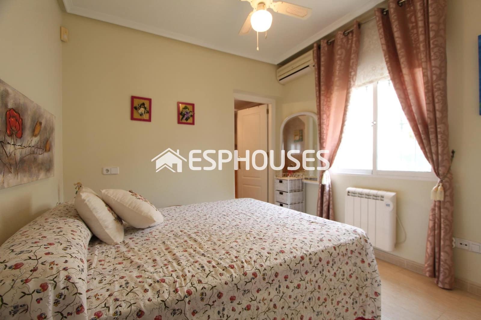 2 bedroom Villa for sale in Guardamar del Segura with pool garage - € 185,000 (Ref: 9650265)