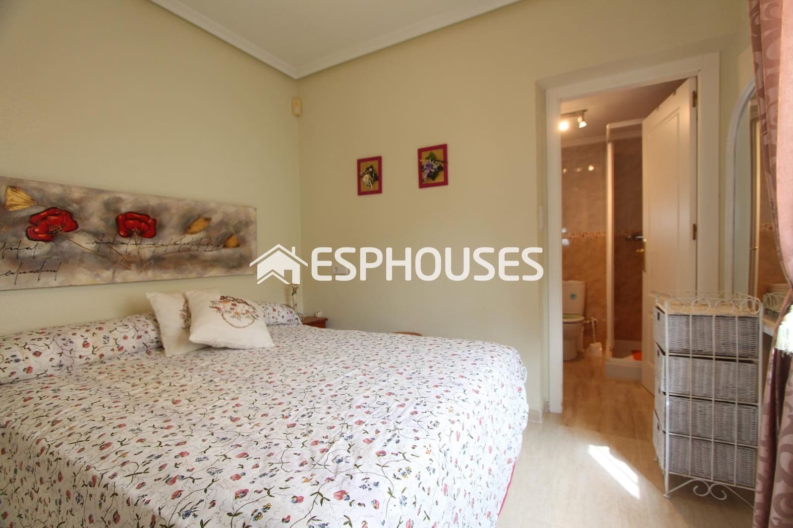 2 bedroom Villa for sale in Guardamar del Segura with pool garage - € 185,000 (Ref: 9650265)