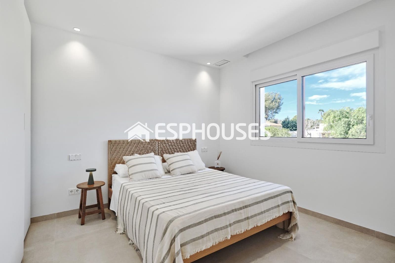 3 slaapkamer Villa te koop in Orihuela Costa met zwembad garage - € 760.000 (Ref: 9650270)