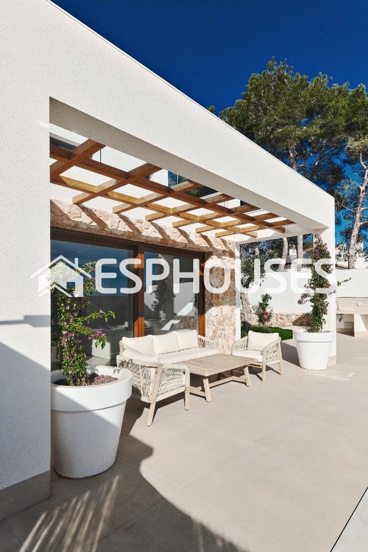3 soveværelse Villa til salg i Orihuela Costa med swimmingpool - € 760.000 (Ref: 9650270)