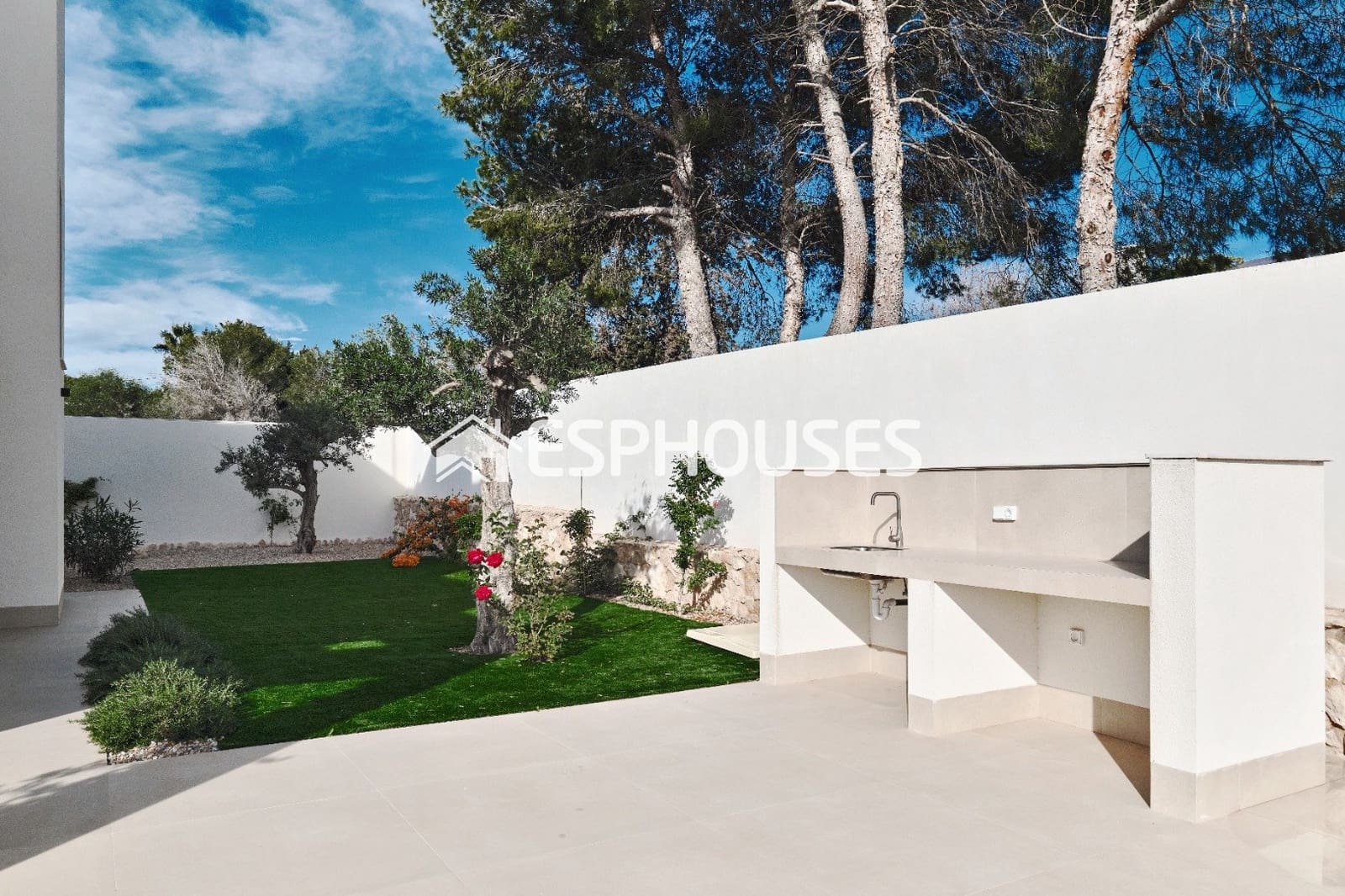 3 soveværelse Villa til salg i Orihuela Costa med swimmingpool - € 760.000 (Ref: 9650270)