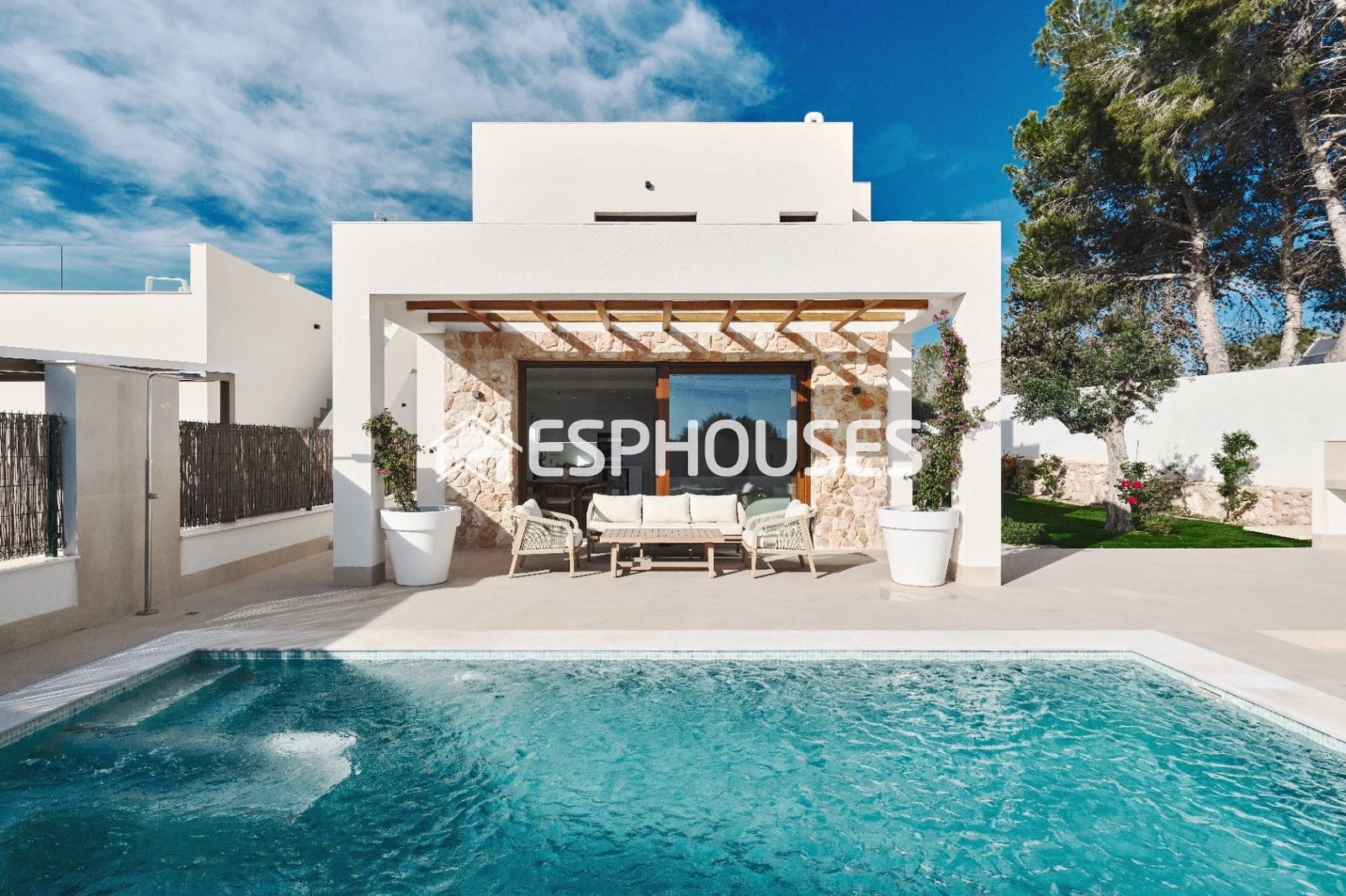 3 soveværelse Villa til salg i Orihuela Costa med swimmingpool - € 760.000 (Ref: 9650270)