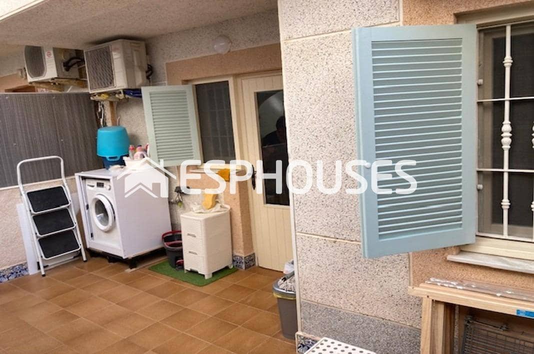 2 bedroom Apartment for sale in Guardamar del Segura with pool - € 179,000 (Ref: 9656358)