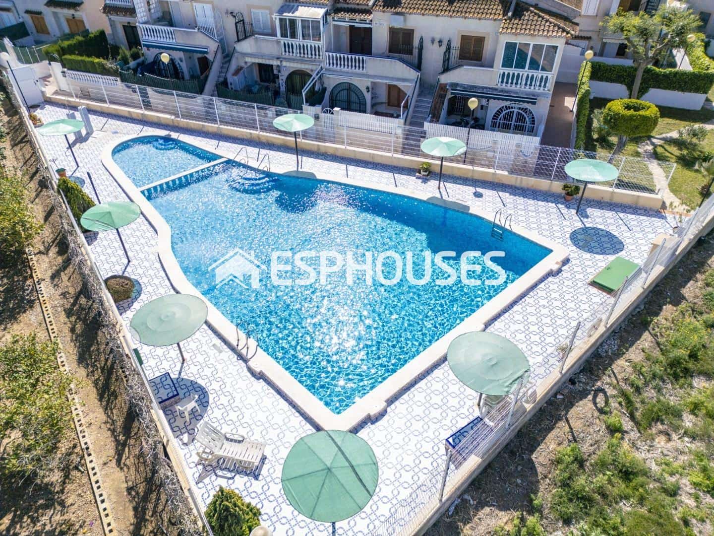 2 bedroom Apartment for sale in Guardamar del Segura with pool - € 179,000 (Ref: 9656358)