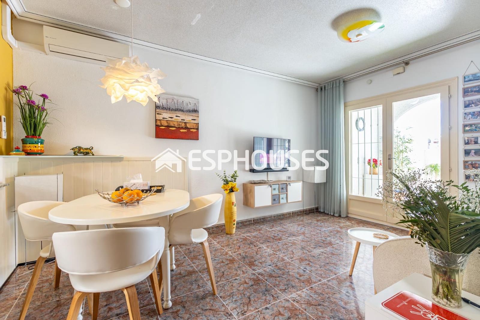 2 bedroom Apartment for sale in Guardamar del Segura with pool - € 179,000 (Ref: 9656358)