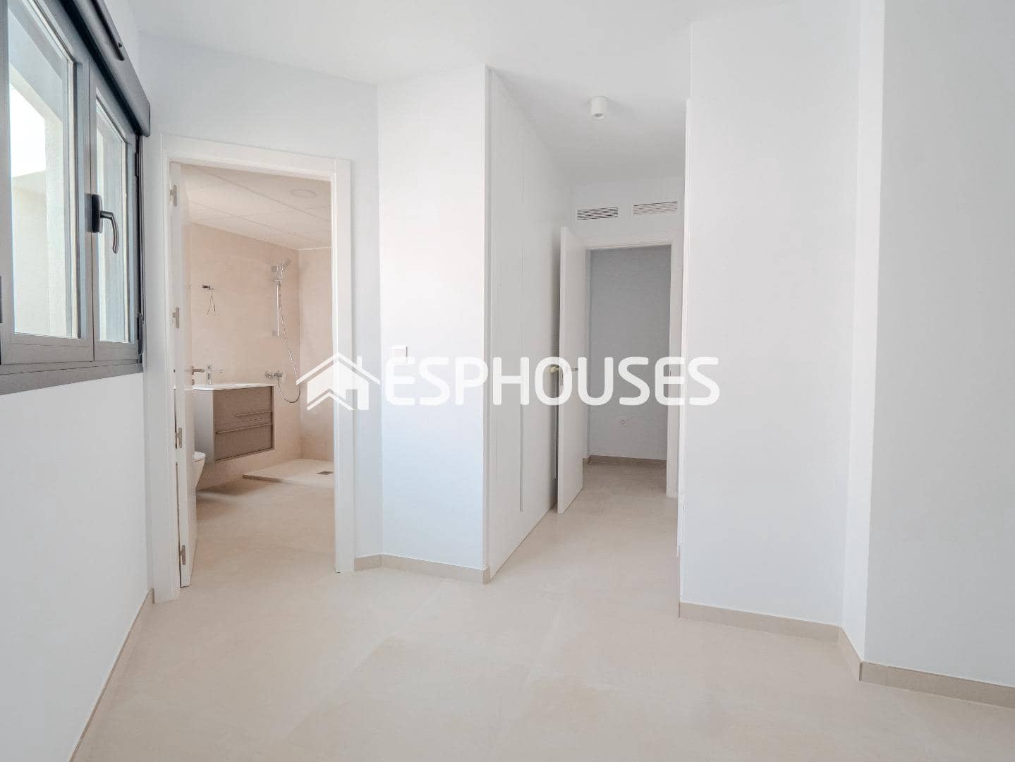 2 Zimmer Apartment zu verkaufen in Alicante / Alacant Stadt mit Pool Garage - 394.506 € (Ref: 9677696)