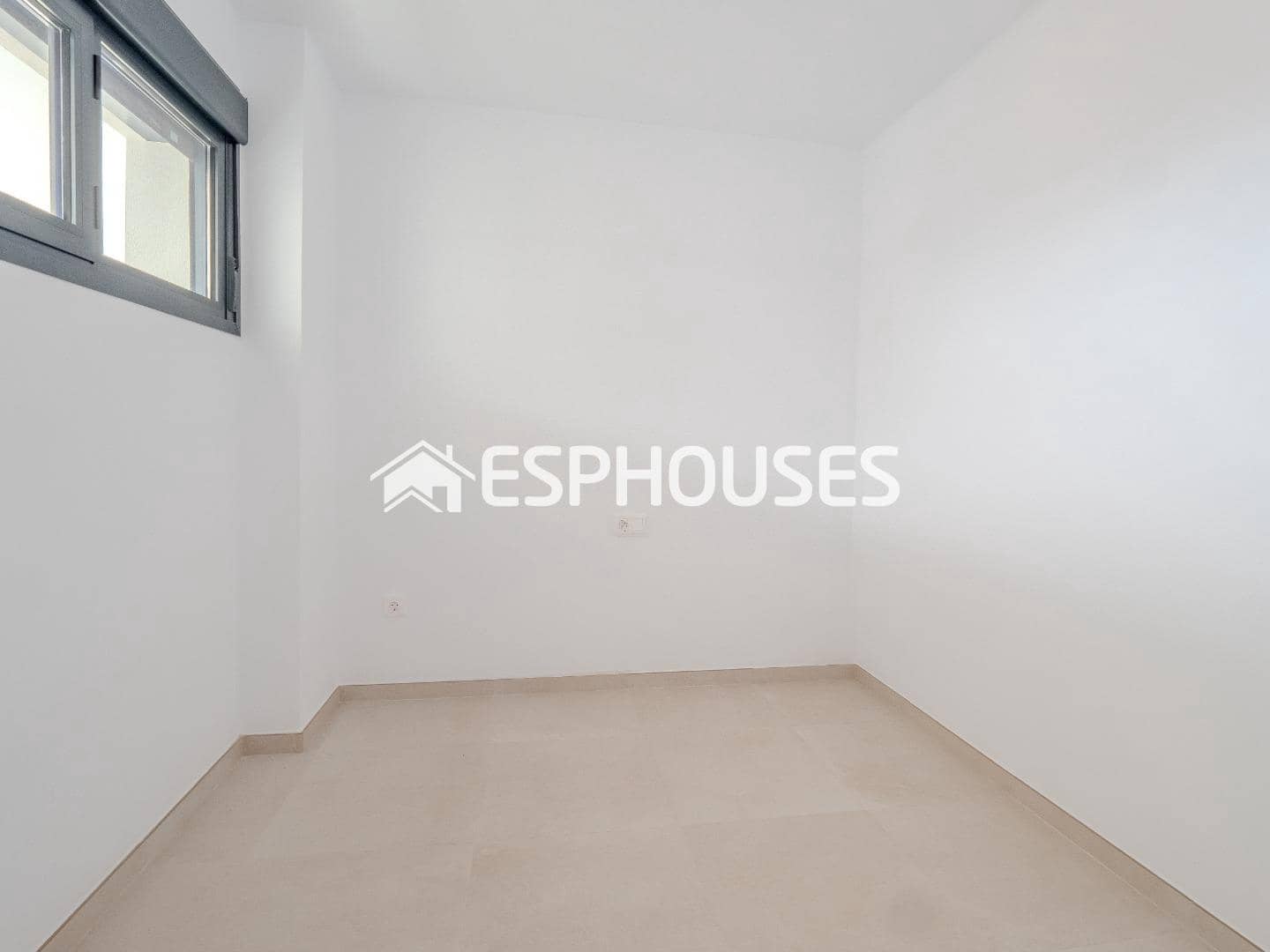 2 Zimmer Apartment zu verkaufen in Alicante / Alacant Stadt mit Pool Garage - 394.506 € (Ref: 9677696)