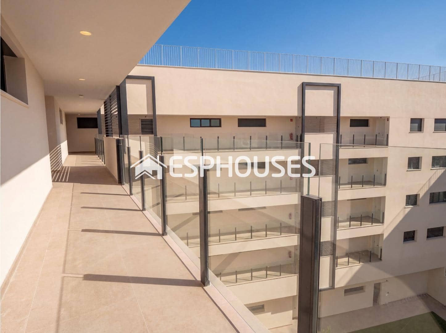 2 Zimmer Apartment zu verkaufen in Alicante / Alacant Stadt mit Pool Garage - 394.506 € (Ref: 9677696)