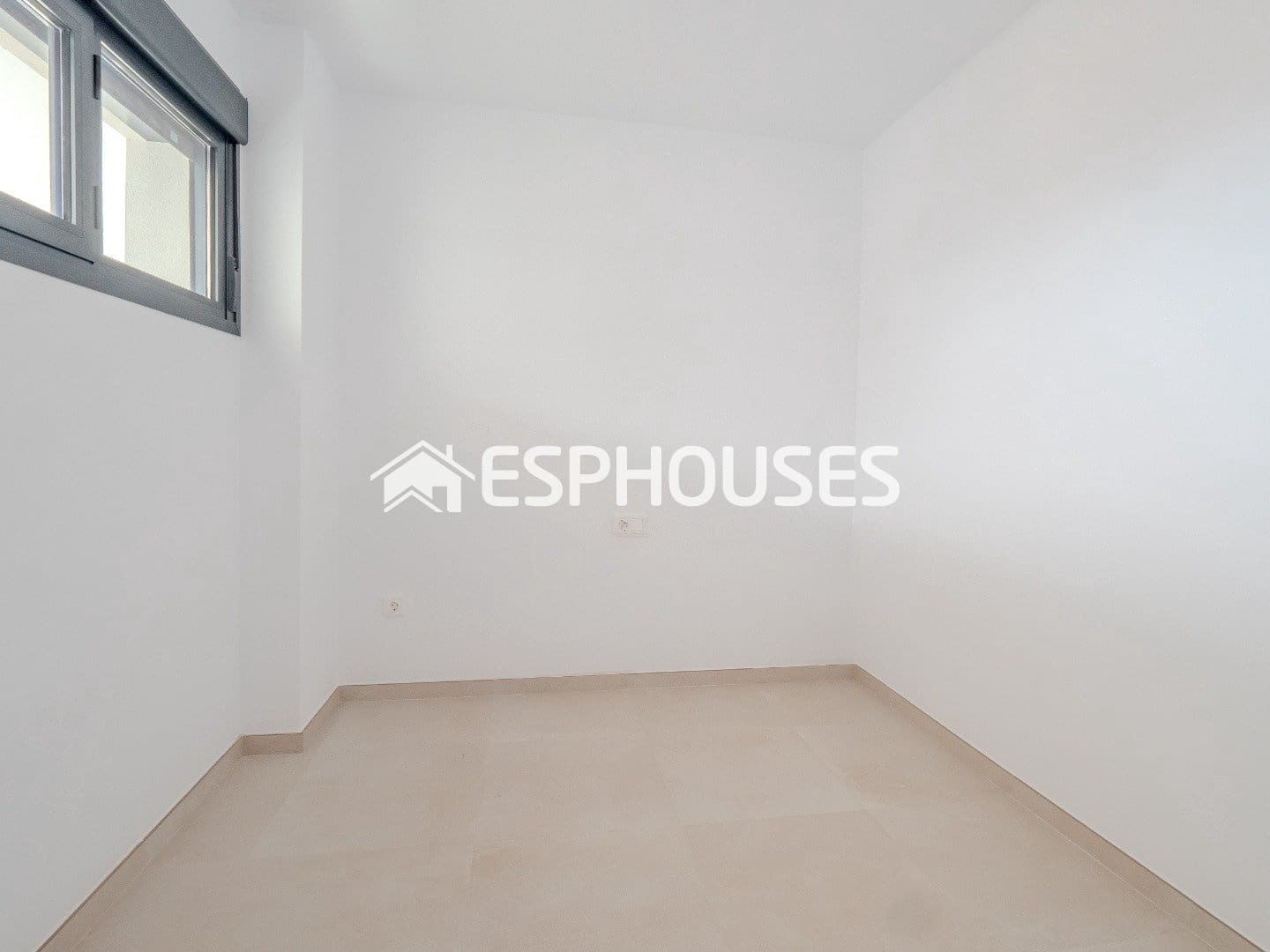 2 Zimmer Penthouse zu verkaufen in Alicante / Alacant Stadt mit Pool Garage - 394.506 € (Ref: 9677696)