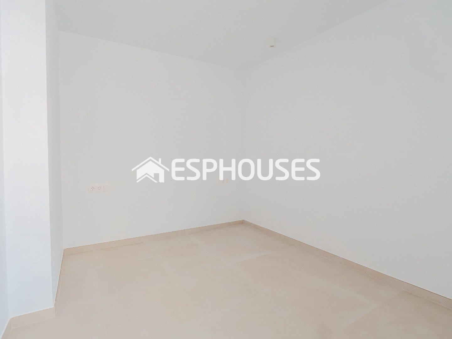 2 Zimmer Penthouse zu verkaufen in Alicante / Alacant Stadt mit Pool Garage - 394.506 € (Ref: 9677696)