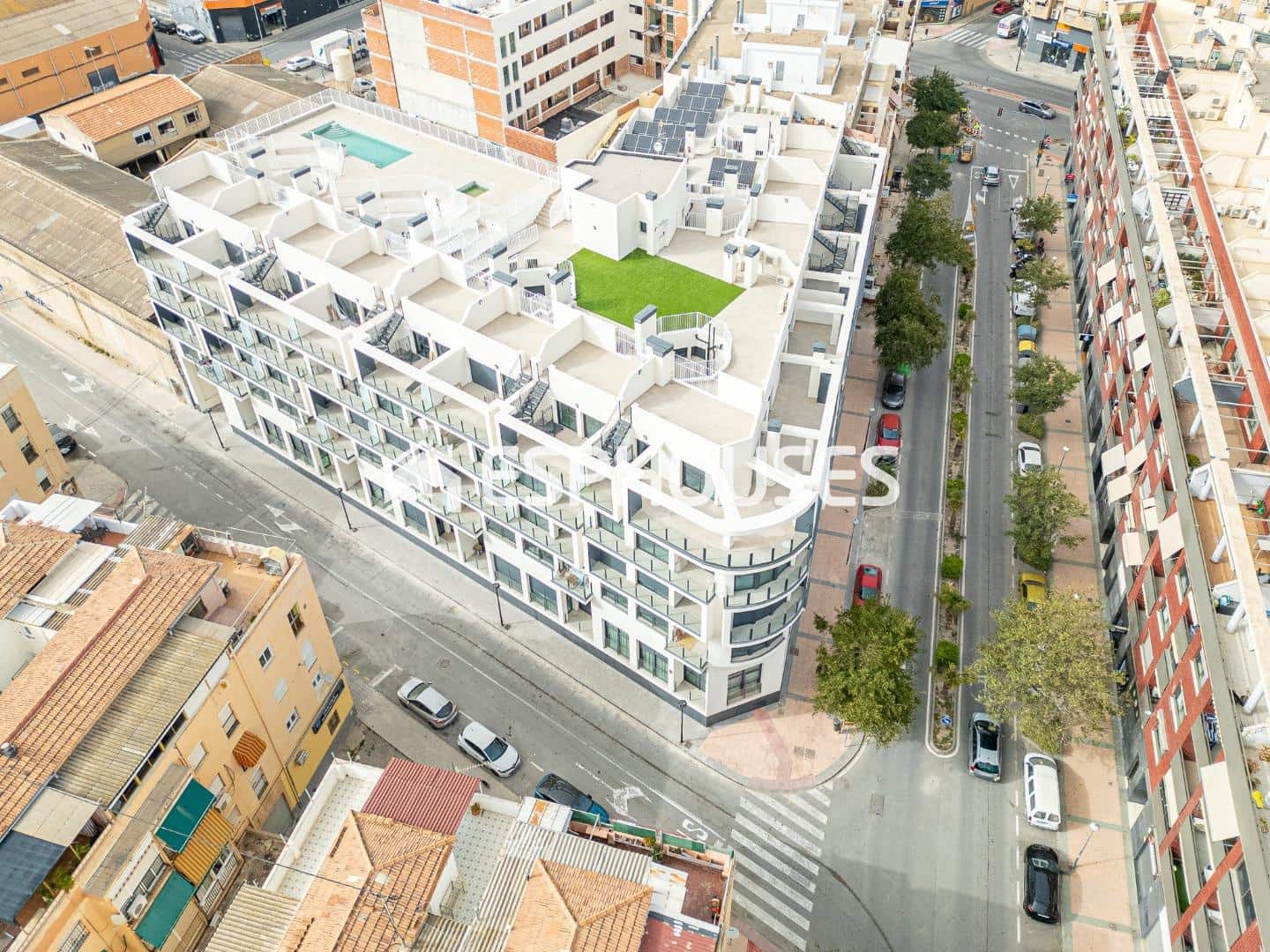 2 bedroom Apartment for sale in Alicante / Alacant city with pool garage - € 341,481 (Ref: 9677697)