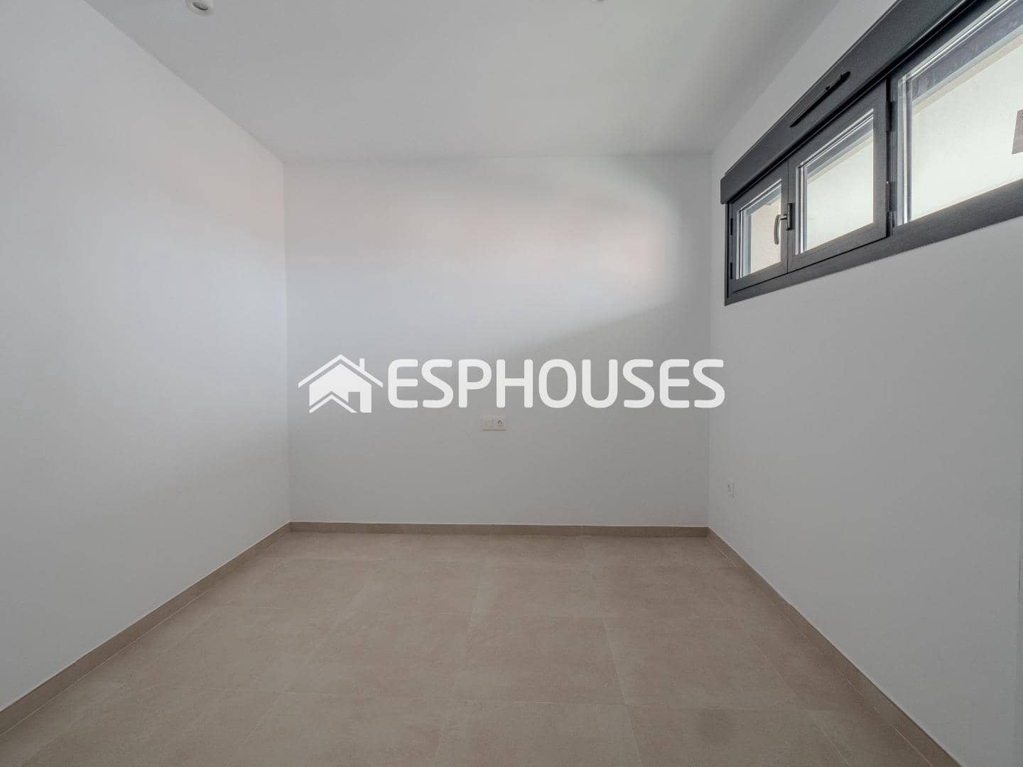 2 Zimmer Apartment zu verkaufen in Alicante / Alacant Stadt mit Pool Garage - 319.211 € (Ref: 9677699)