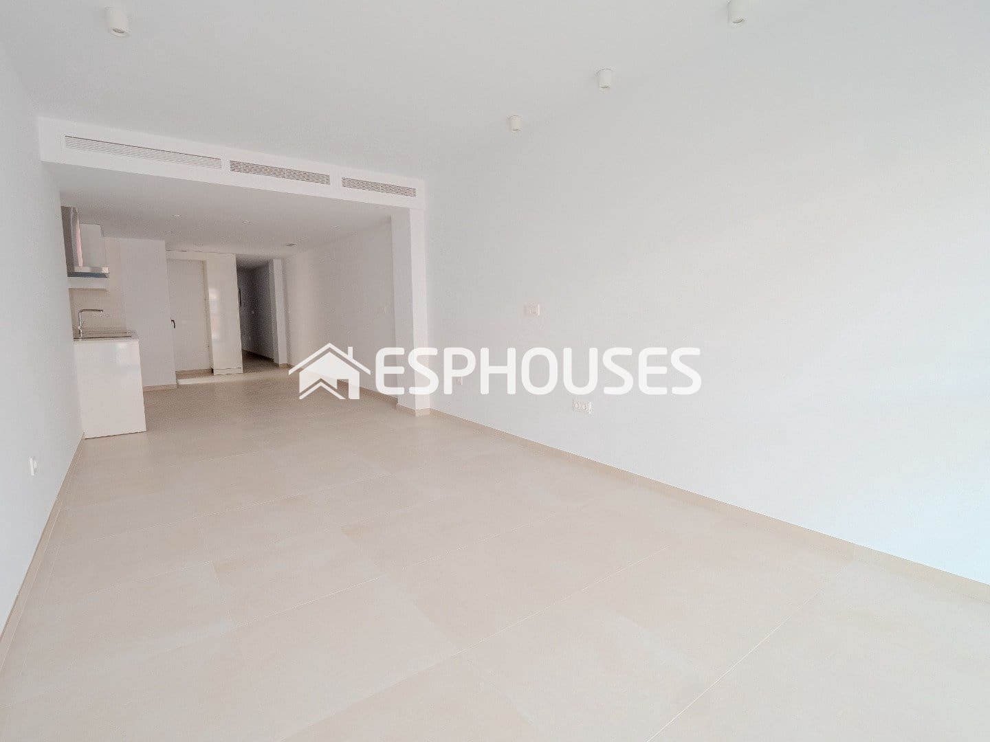 Apartamento de 2 habitaciones en Alicante / Alacant ciudad en venta con piscina garaje - 319.211 € (Ref: 9677699)