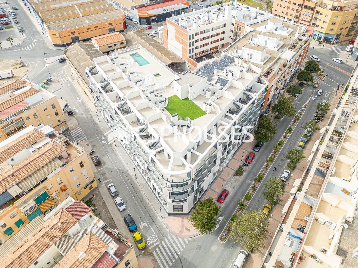 Apartamento de 2 habitaciones en Alicante / Alacant ciudad en venta con piscina garaje - 319.211 € (Ref: 9677699)