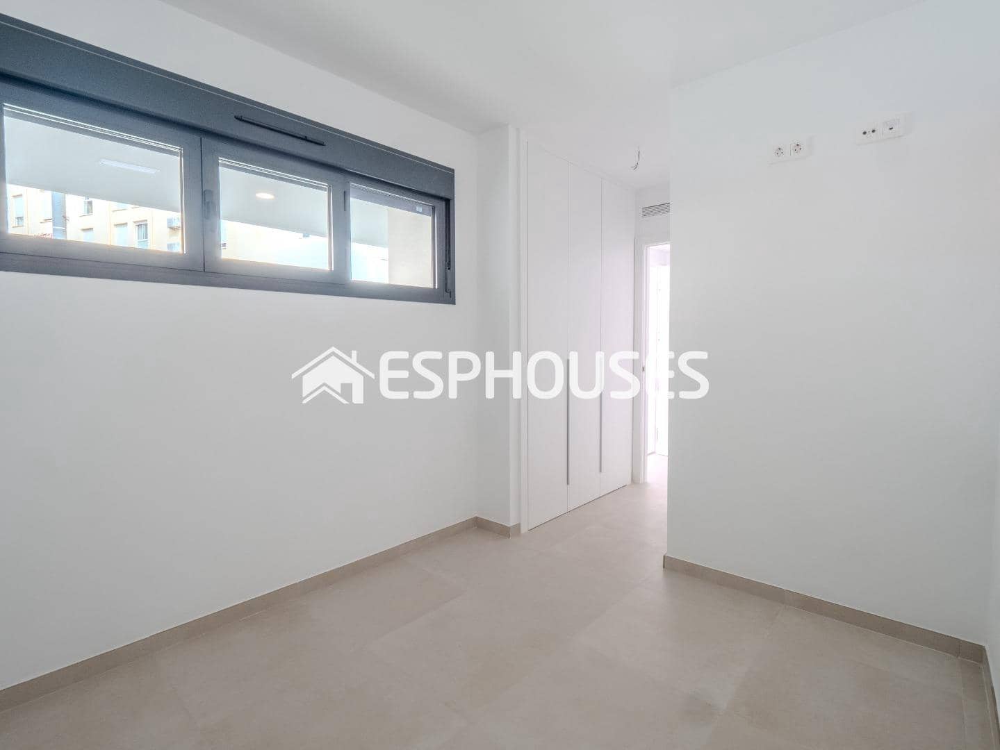 3 Zimmer Apartment zu verkaufen in Alicante / Alacant Stadt mit Pool - 295.000 € (Ref: 9677700)