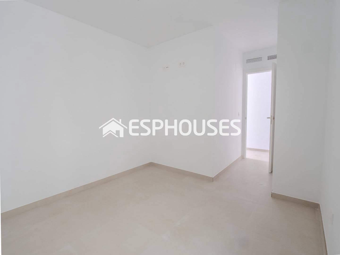 3 Zimmer Apartment zu verkaufen in Alicante / Alacant Stadt mit Pool - 295.000 € (Ref: 9677700)