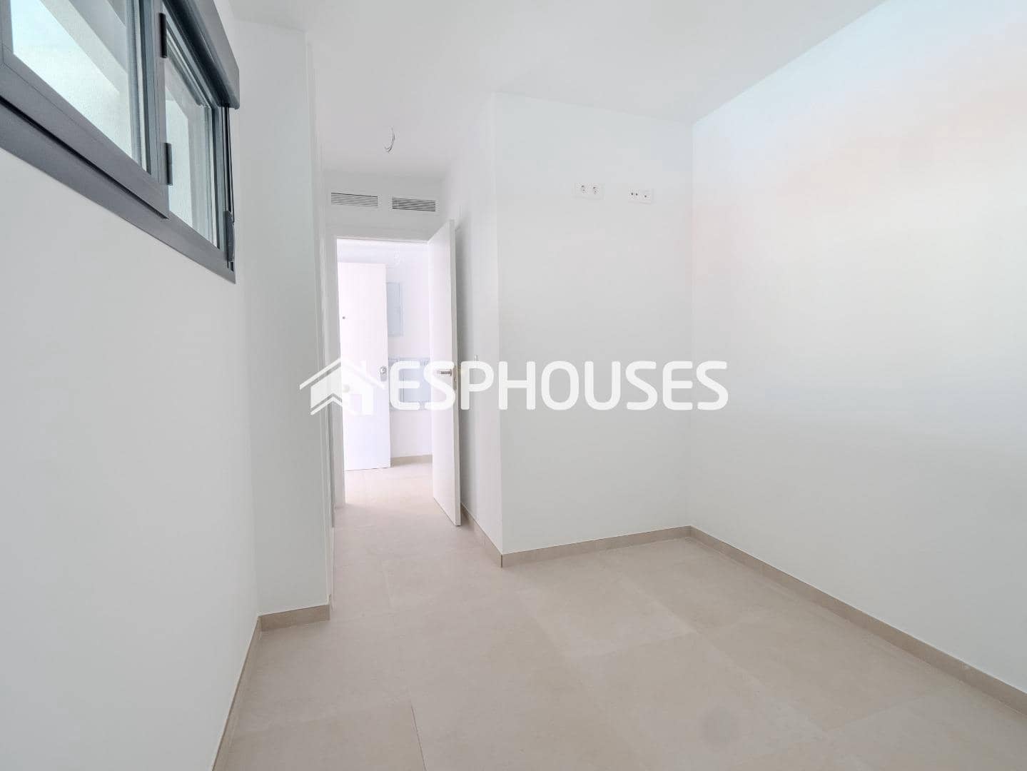 3 Zimmer Apartment zu verkaufen in Alicante / Alacant Stadt mit Pool - 295.000 € (Ref: 9677700)