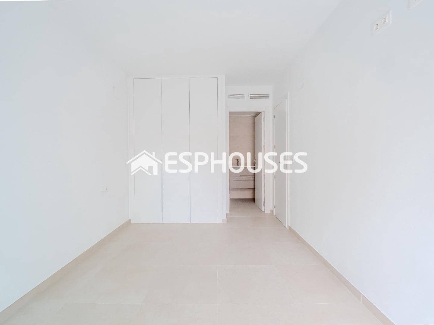 3 Zimmer Apartment zu verkaufen in Alicante / Alacant Stadt mit Pool - 295.000 € (Ref: 9677700)