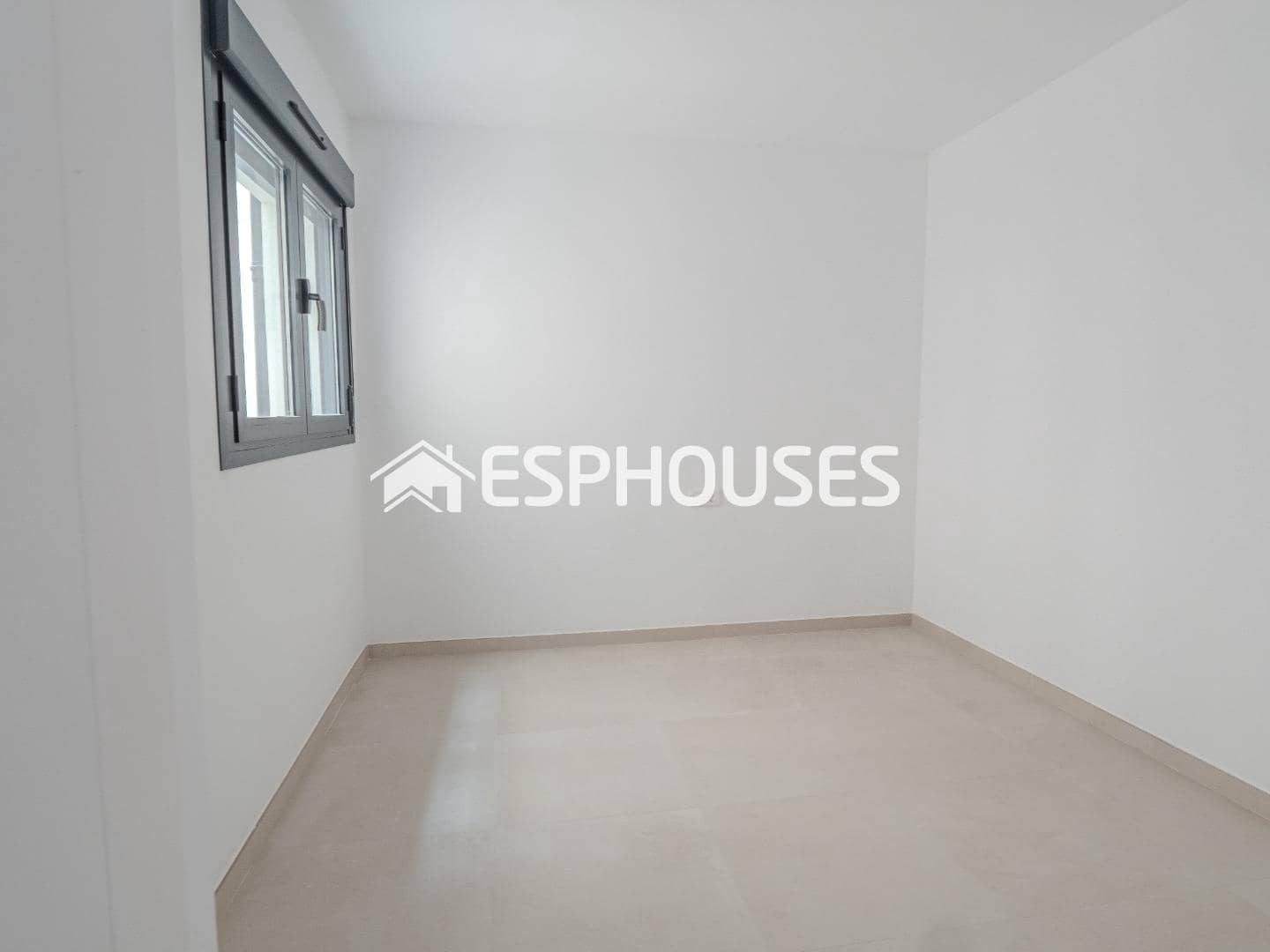 3 Zimmer Apartment zu verkaufen in Alicante / Alacant Stadt mit Pool - 295.000 € (Ref: 9677700)