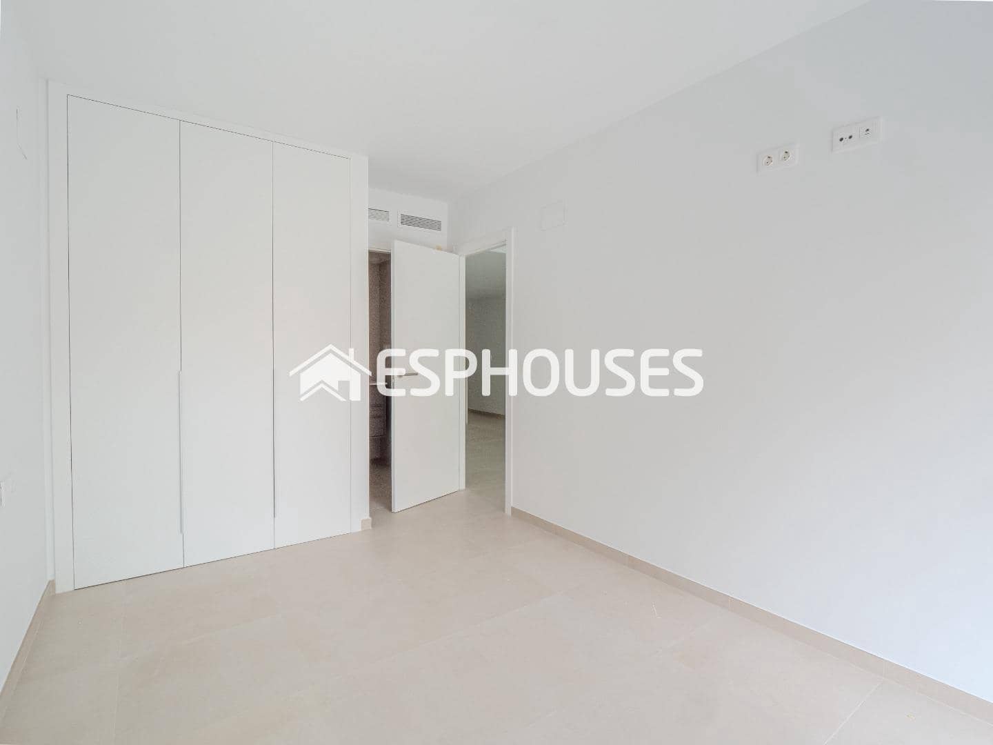 3 Zimmer Apartment zu verkaufen in Alicante / Alacant Stadt mit Pool - 295.000 € (Ref: 9677700)