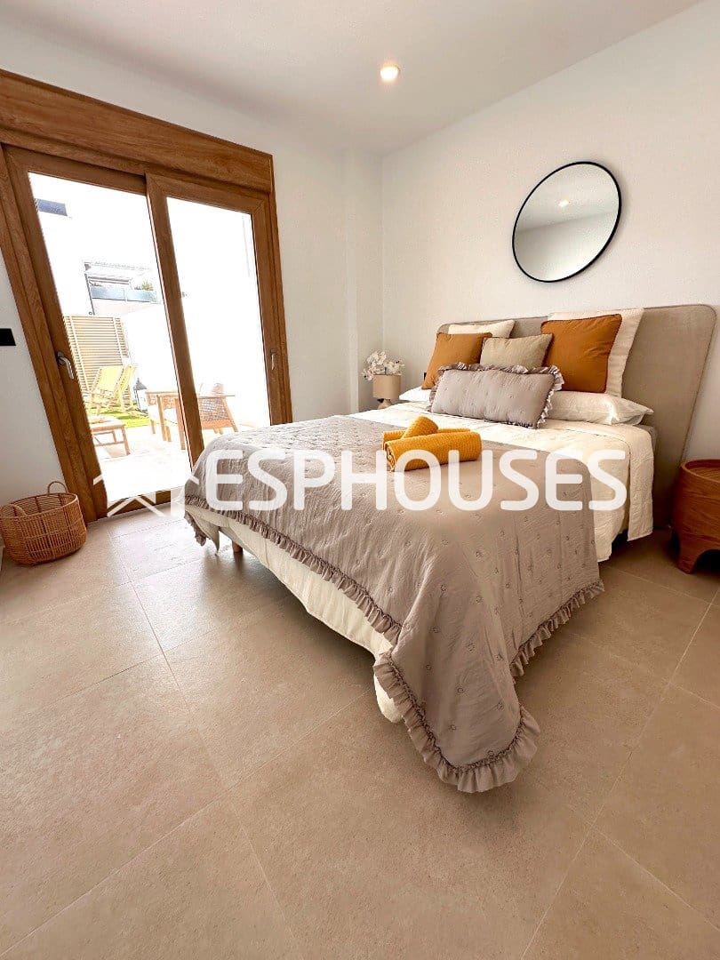 3 soveværelse Lejlighed til salg i San Pedro del Pinatar med swimmingpool garage - € 339.900 (Ref: 9677703)