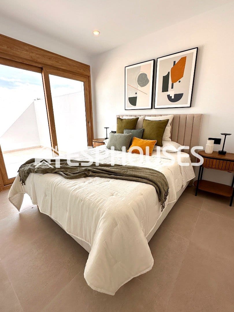 3 soveværelse Lejlighed til salg i San Pedro del Pinatar med swimmingpool garage - € 339.900 (Ref: 9677703)