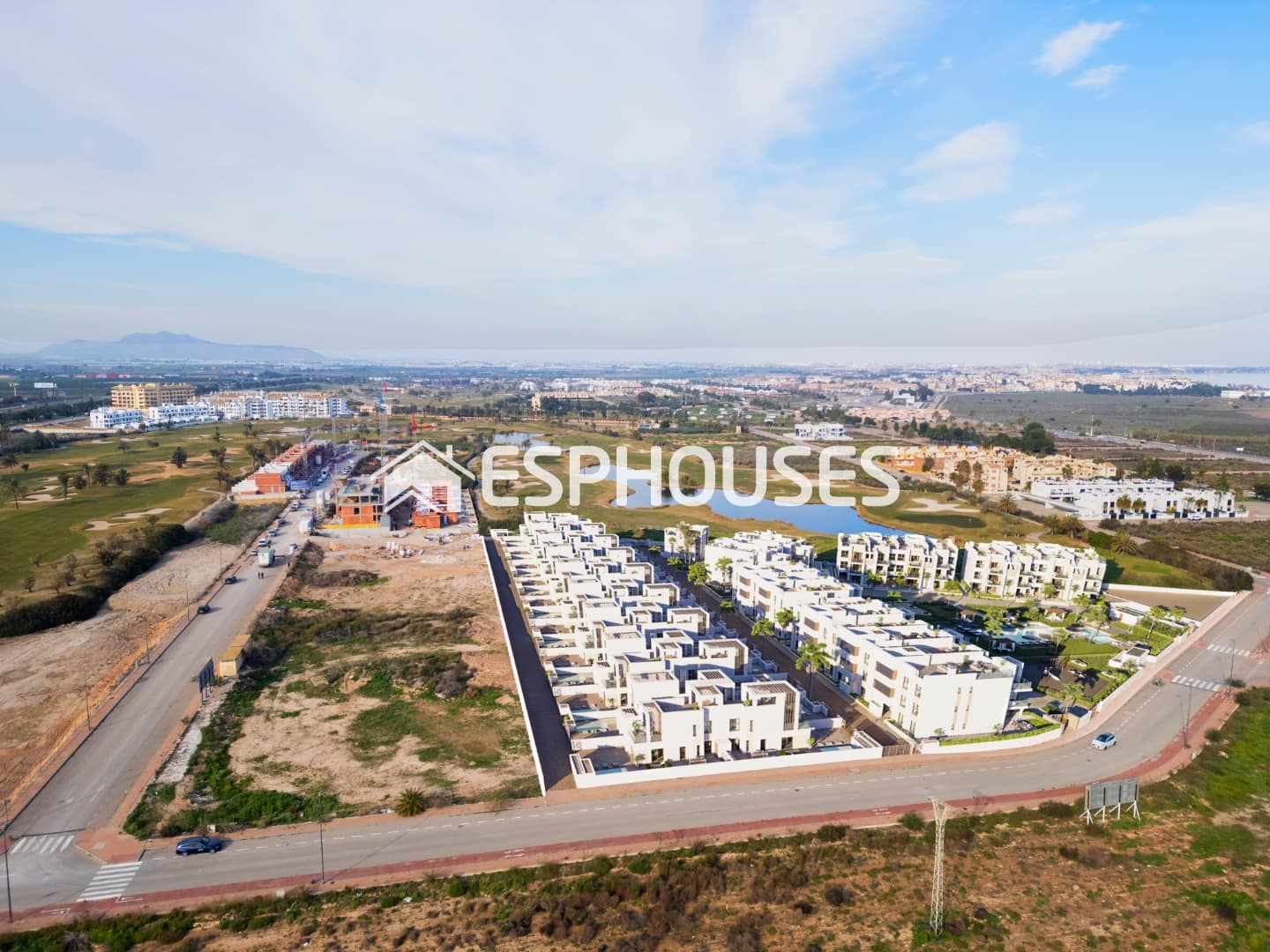 2 soveværelse Lejlighed til salg i Los Alcazares med swimmingpool garage - € 329.000 (Ref: 9683194)