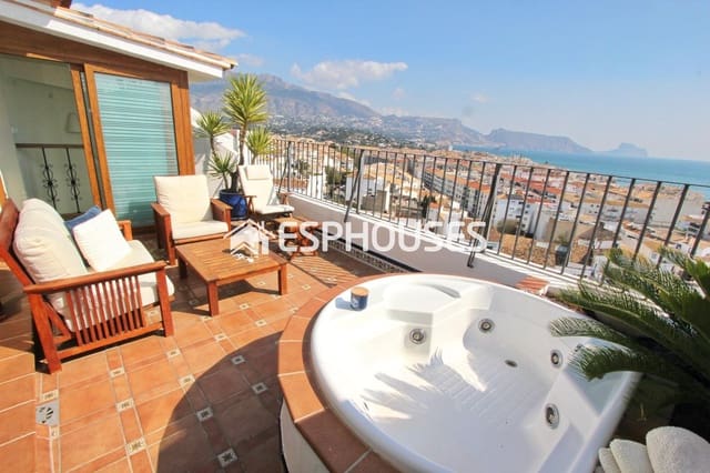 3 bedroom Villa for sale in Altea - € 1,300,000 (Ref: 9720282)