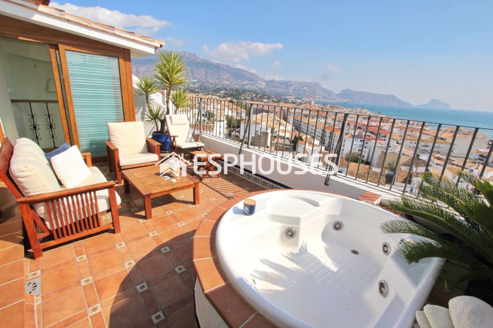 3 bedroom Townhouse for sale in Altea - € 1,300,000 (Ref: 9720282)