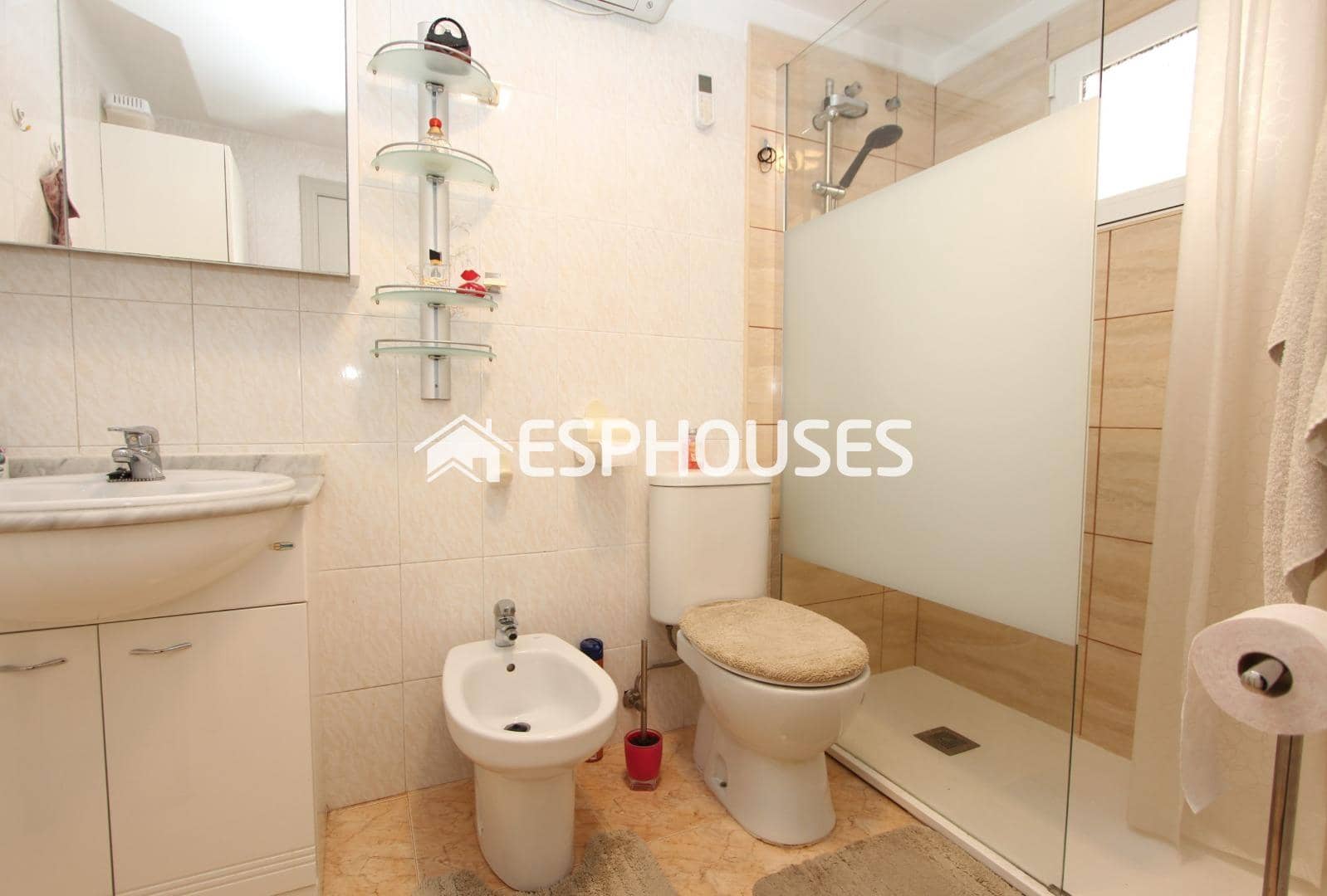 Apartamento de 2 habitaciones en Guardamar del Segura en venta - 179.990 € (Ref: 9720283)