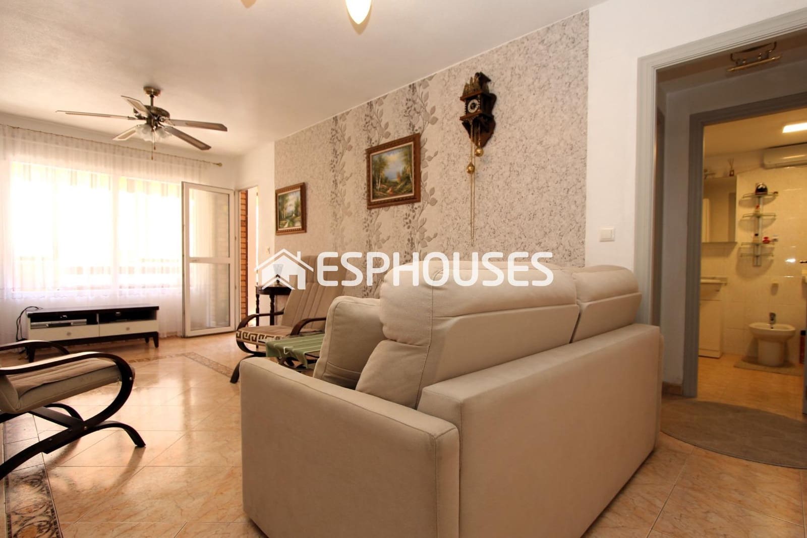 Apartamento de 2 habitaciones en Guardamar del Segura en venta - 179.990 € (Ref: 9720283)